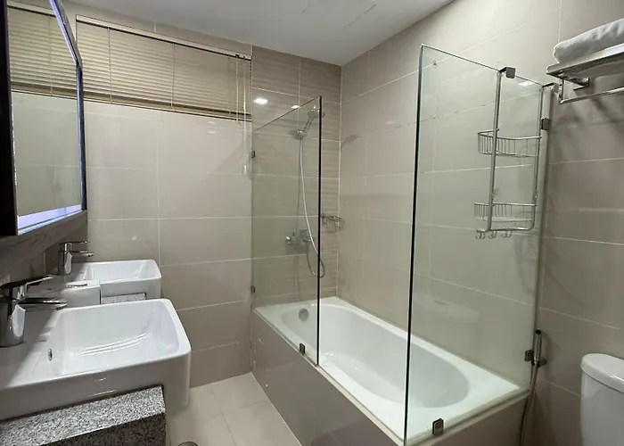 招待所 3 Bedroom Executive With Excellent View Of The Skyline