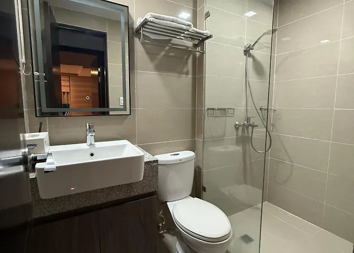 招待所 3 Bedroom Executive With Excellent View Of The Skyline 马尼拉